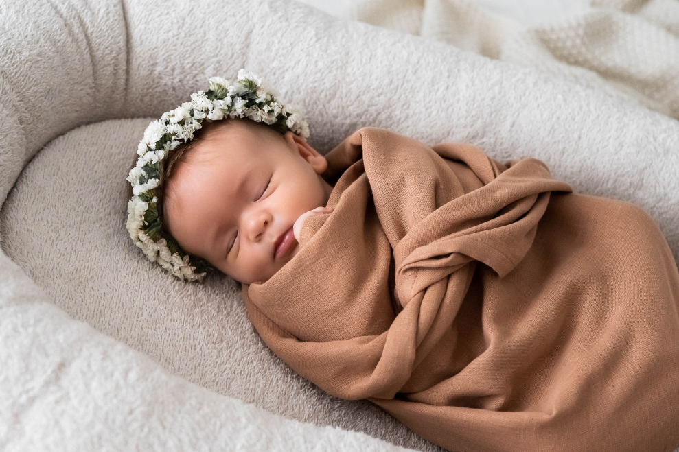 Preview: Babynestchen hellgrau/creme